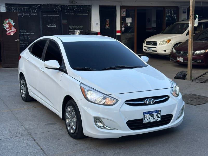 HYUNDAI ACCENT - 2017