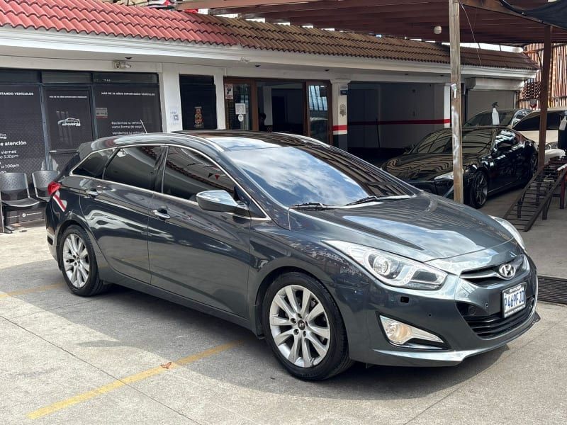 HYUNDAI I40 - 2012