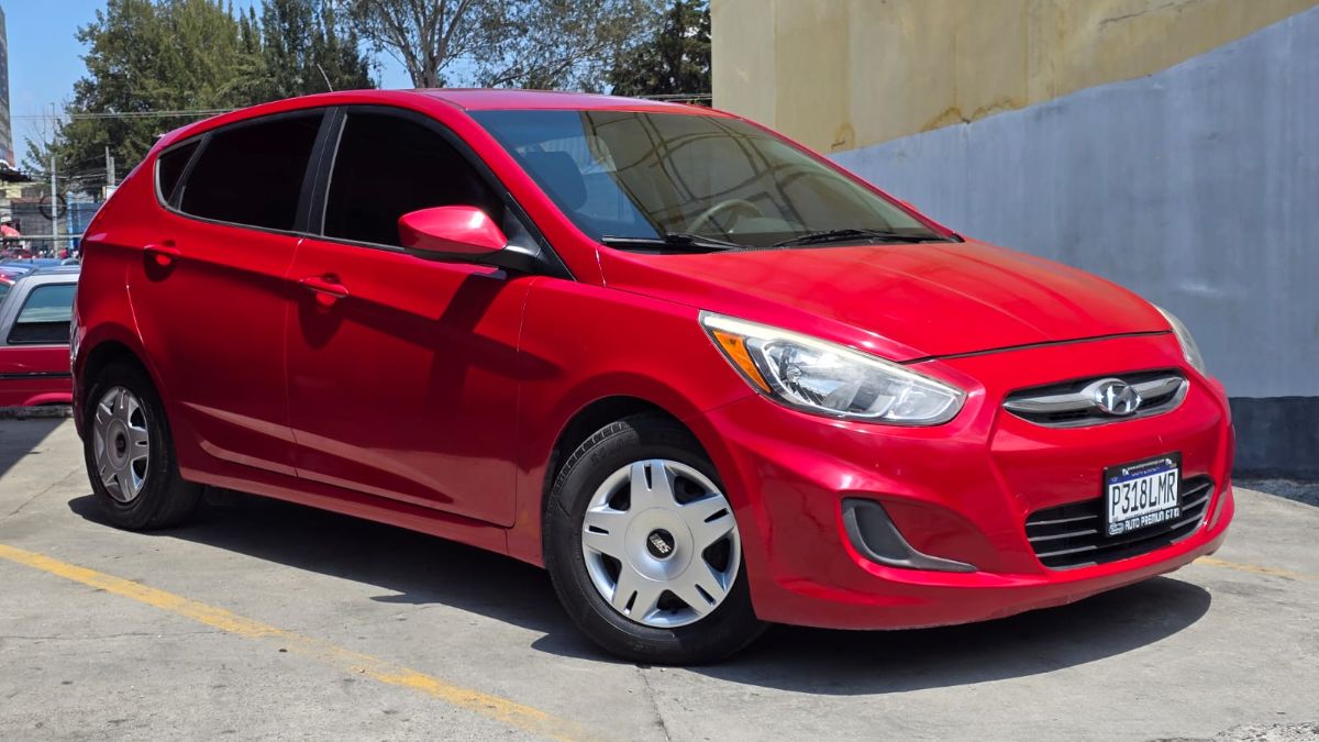 HYUNDAI ACCENT - 2016