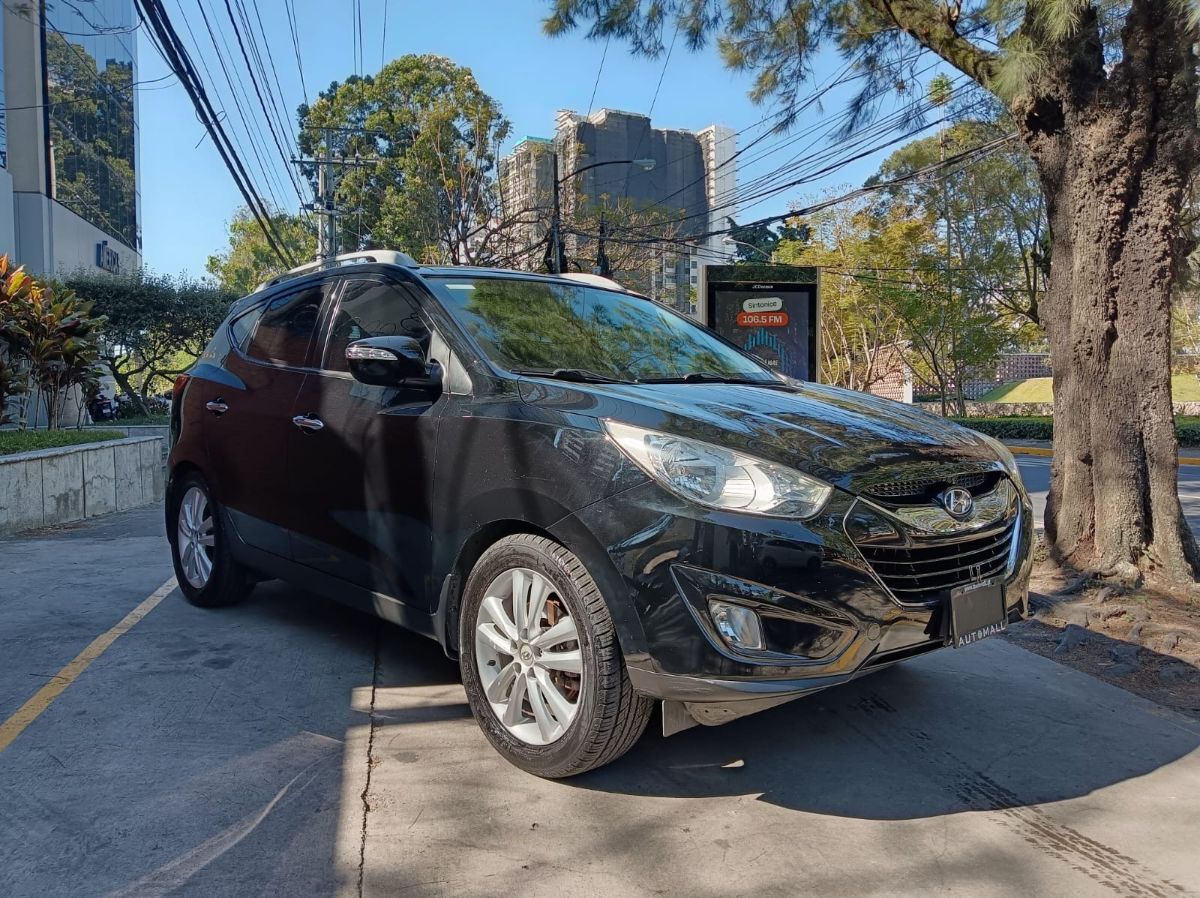 HYUNDAI TUCSON - 2011