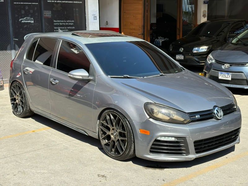 VOLKSWAGEN GTI - 2011