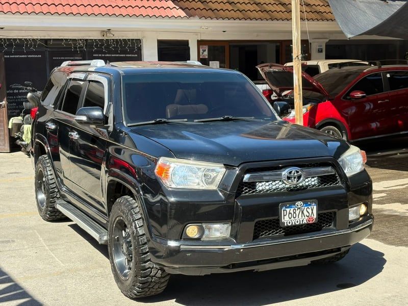 TOYOTA 4 RUNNER - 2013