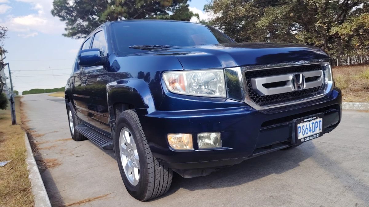 HONDA RIDGELINE  - 2009