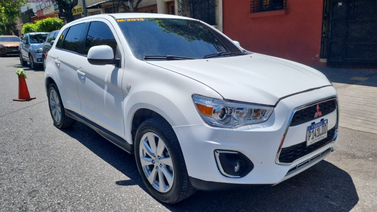 MITSUBISHI OUTLANDER SPORT - 2015