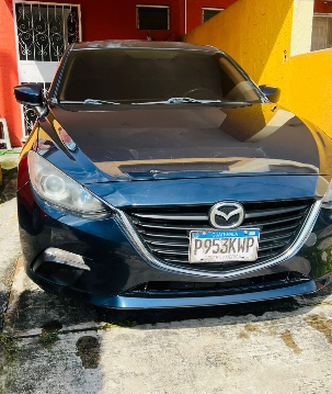 MAZDA 3 - 2015