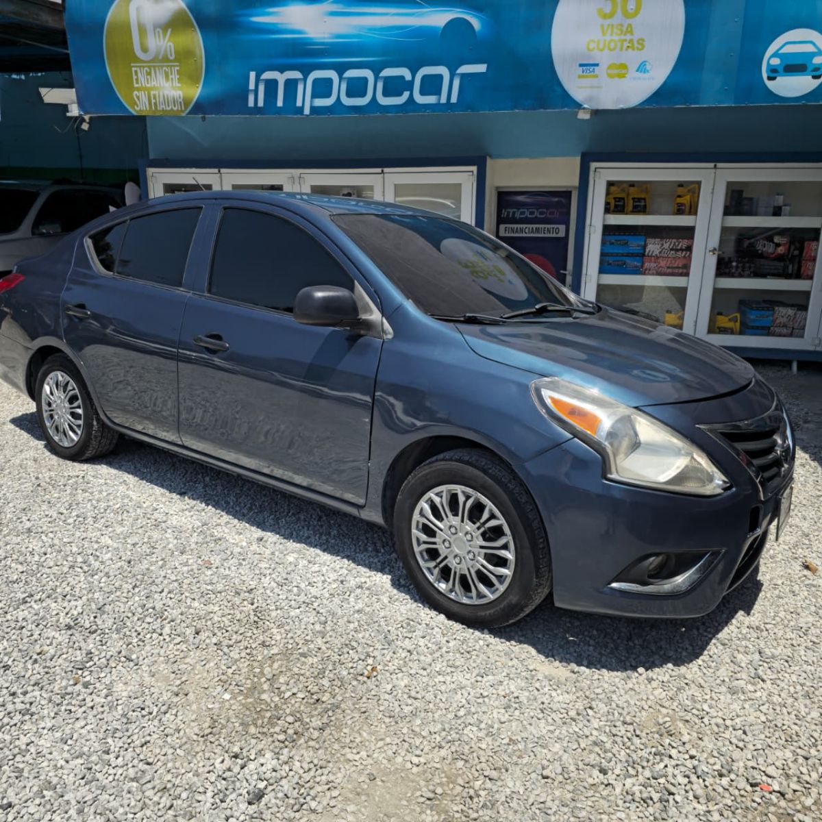 NISSAN VERSA - 2015