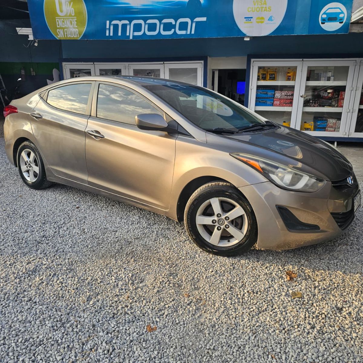 HYUNDAI ELANTRA - 2014