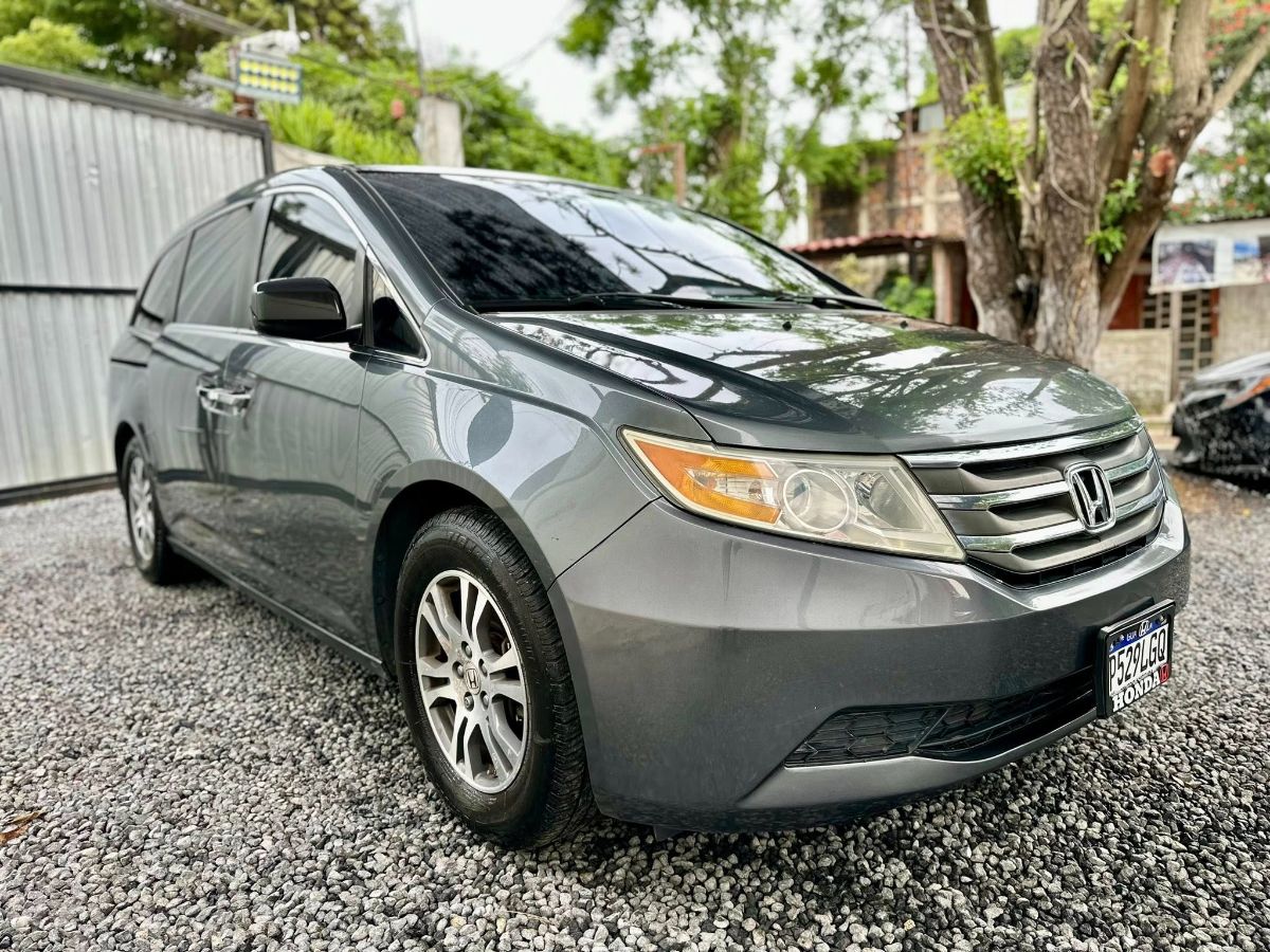 HONDA ODYSSEY - 2011