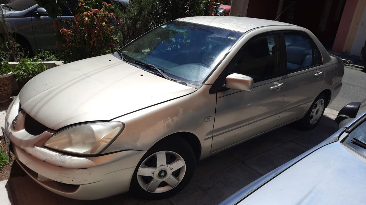 MITSUBISHI LANCER - 2005