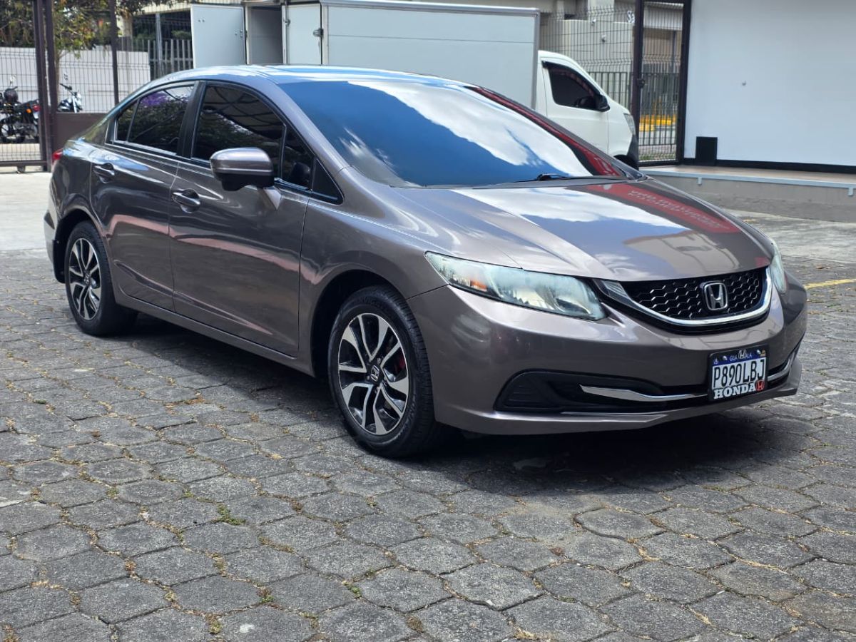 HONDA CIVIC - 2015