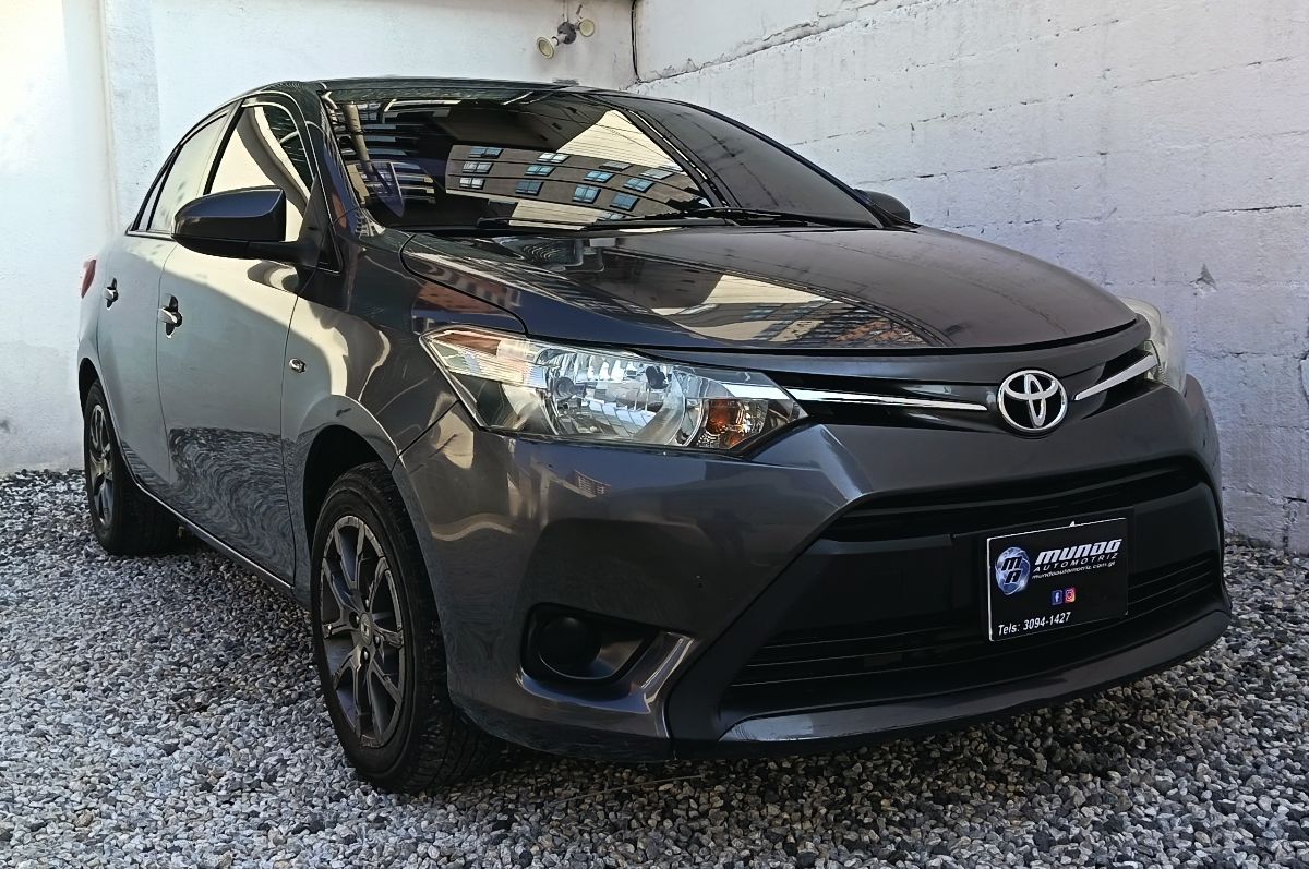 TOYOTA YARIS - 2018