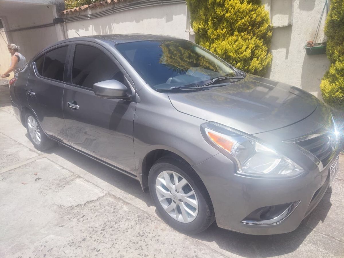 NISSAN VERSA - 2019