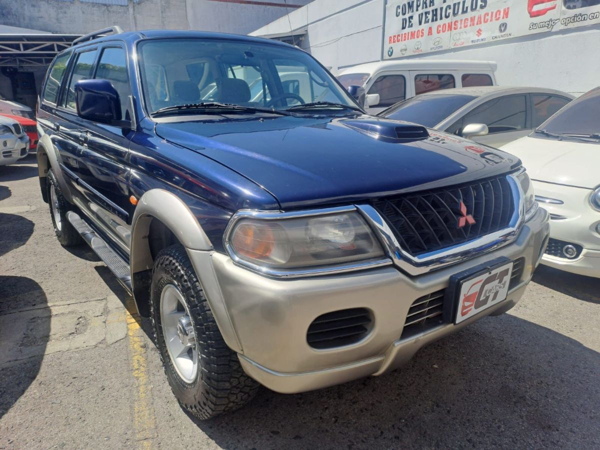 MITSUBISHI NATIVA - 2003