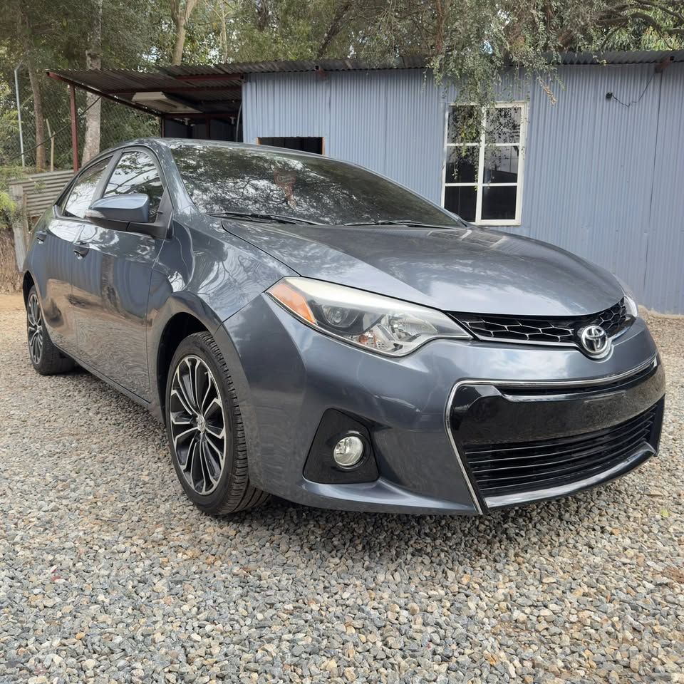 TOYOTA COROLLA S - 2014