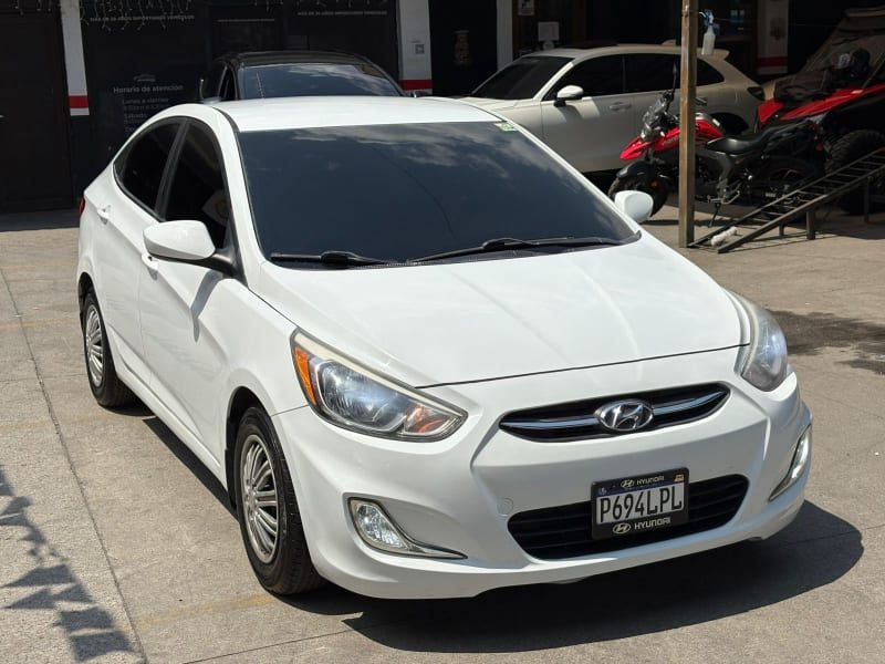 HYUNDAI ACCENT - 2016