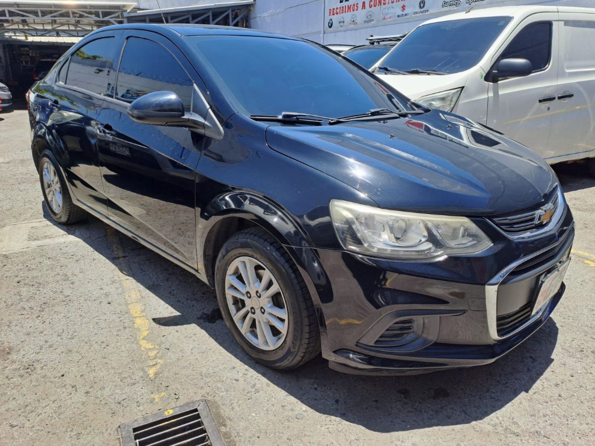 CHEVROLET SONIC LT - 2017