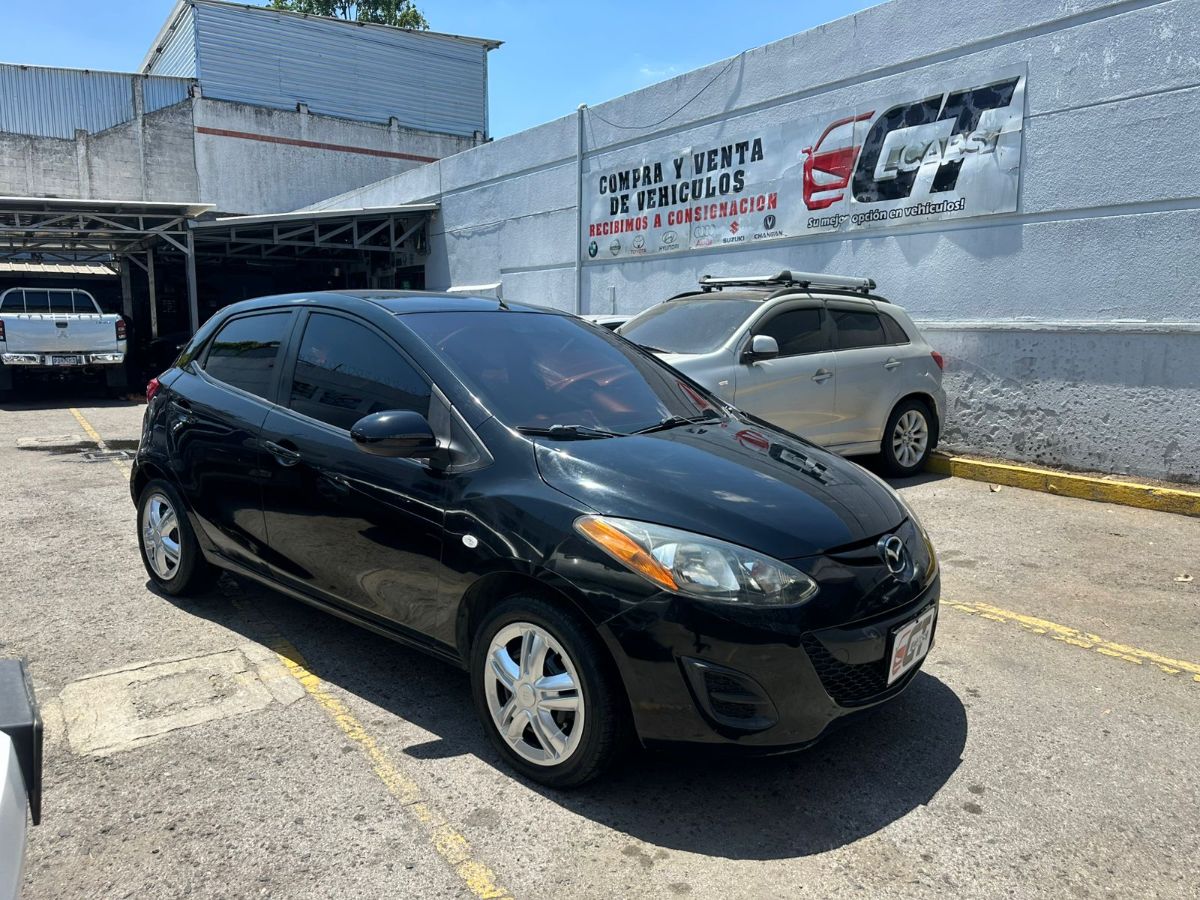 MAZDA 2 - 2011