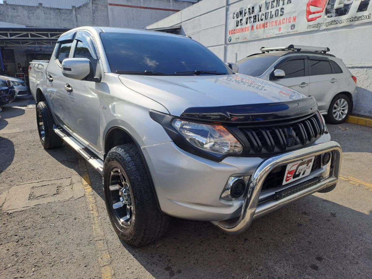 MITSUBISHI L200 - 2017