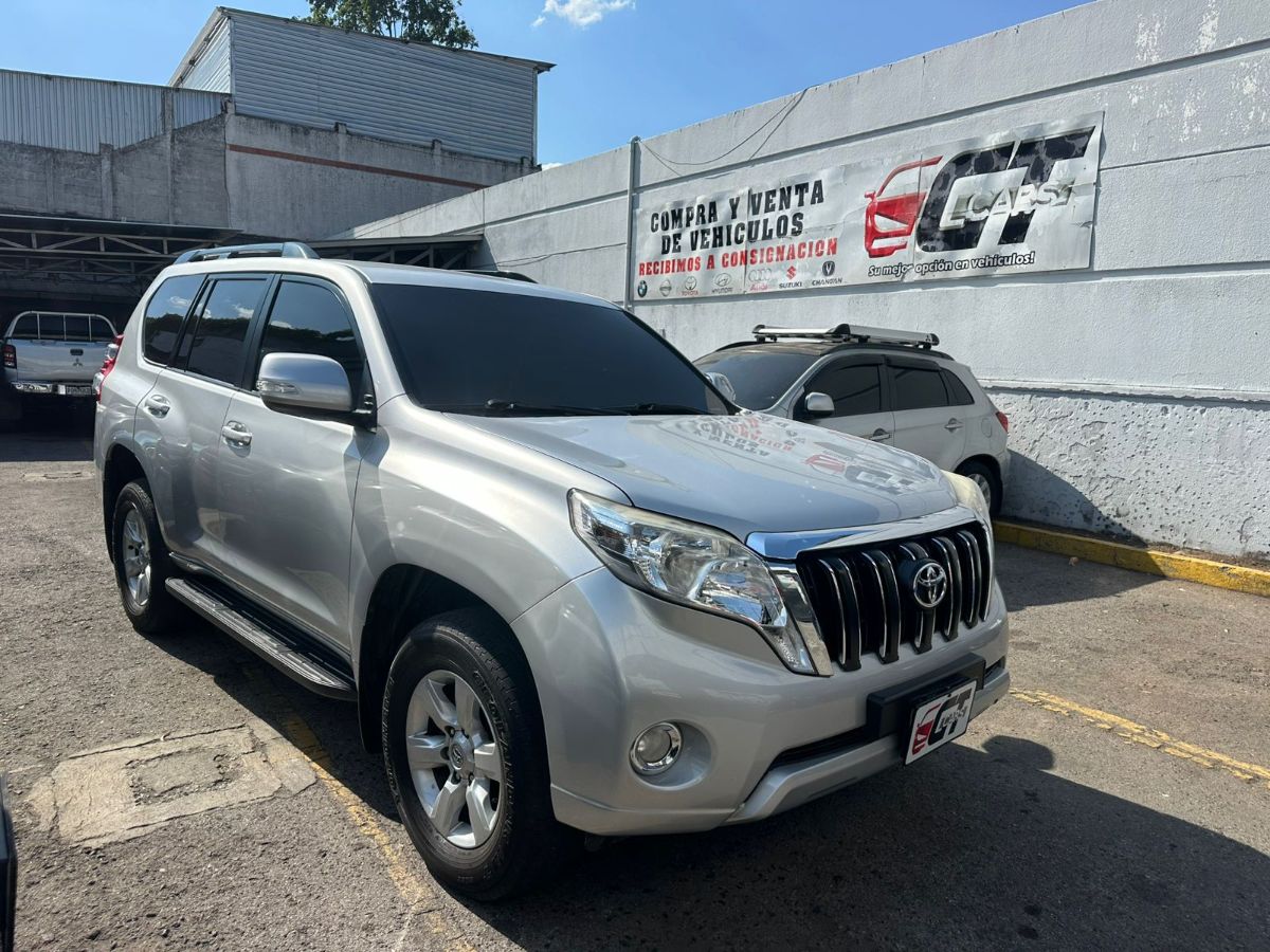 TOYOTA LAND CRUISER PRADO TXL - 2017