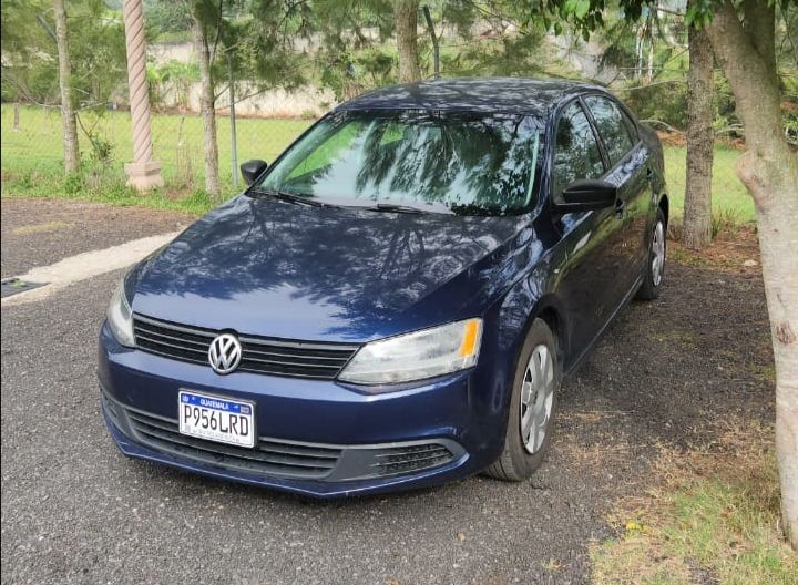 VOLKSWAGEN JETTA - 2013
