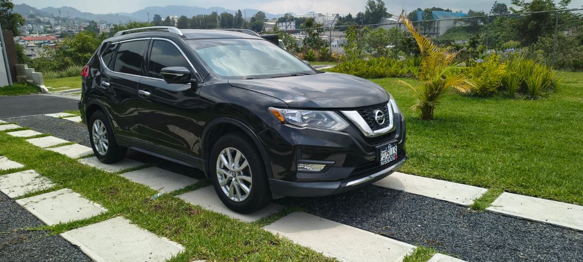 NISSAN ROGUE - 2016