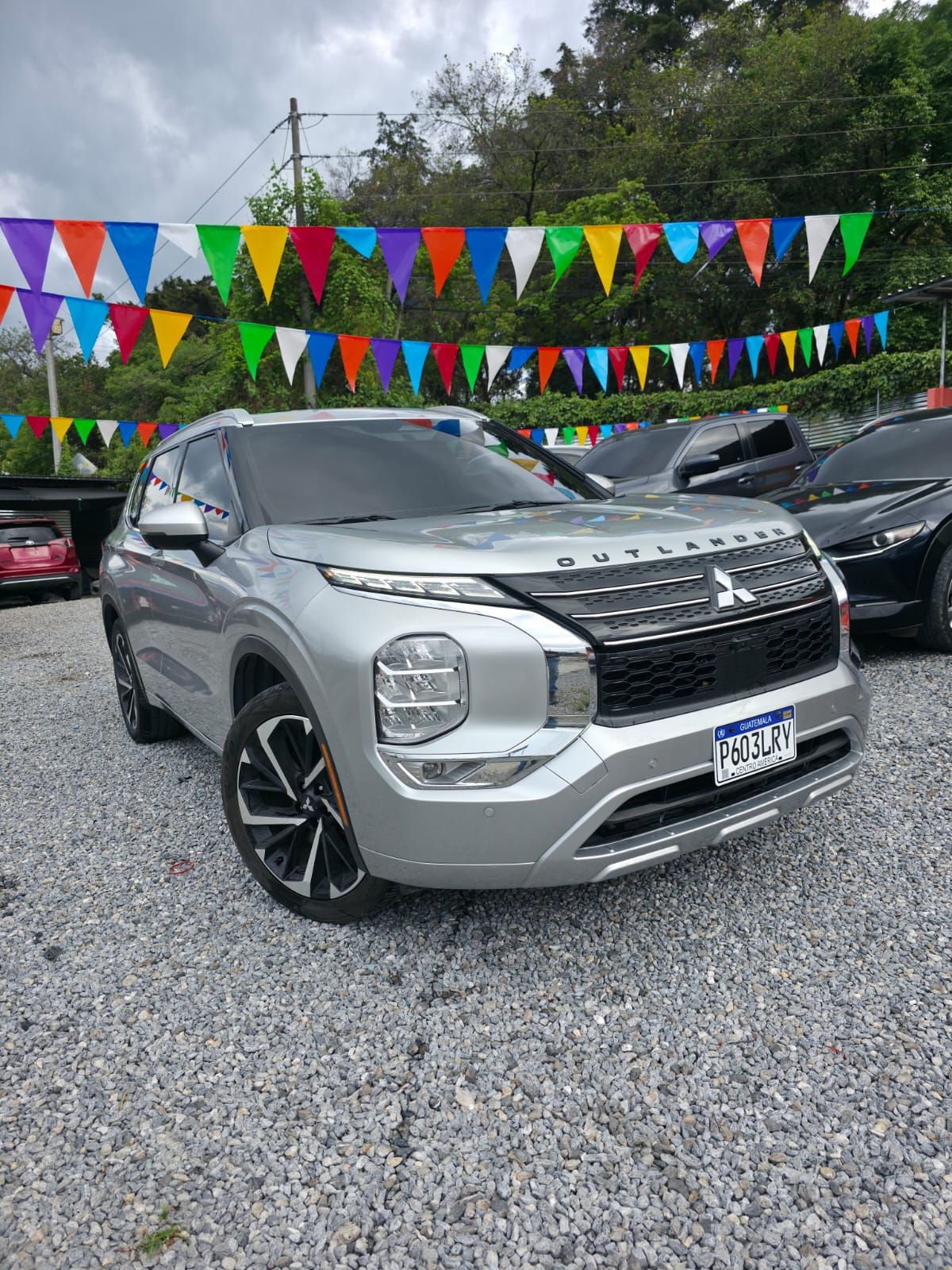 MITSUBISHI OUTLANDER SE - 2022