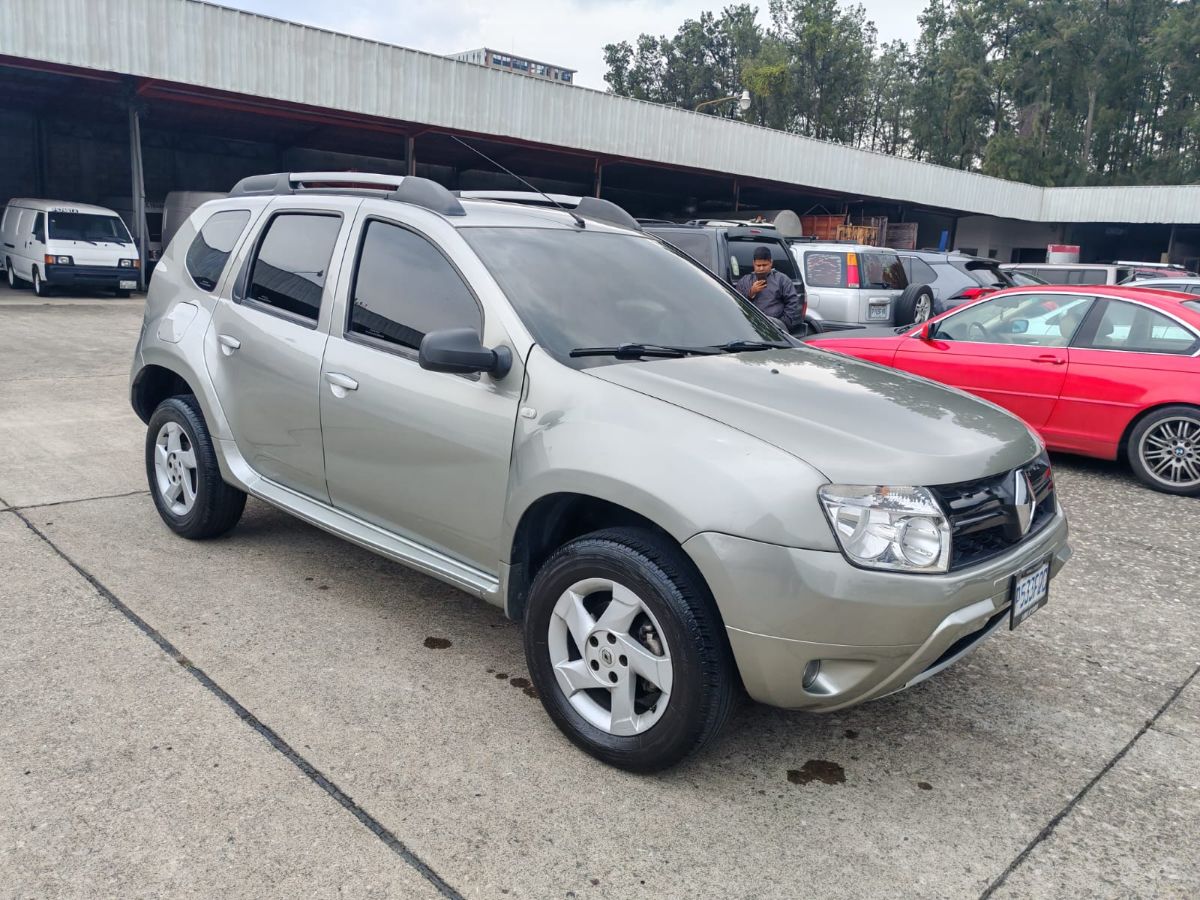 RENAULT DUSTER - 2014