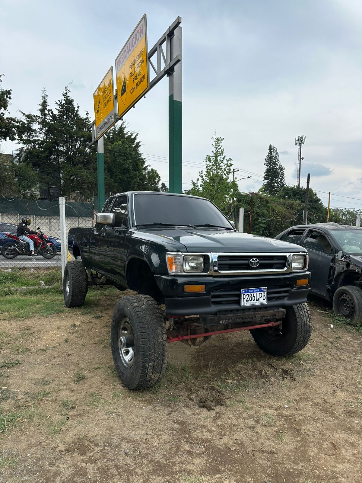 TOYOTA TACOMA - 1995