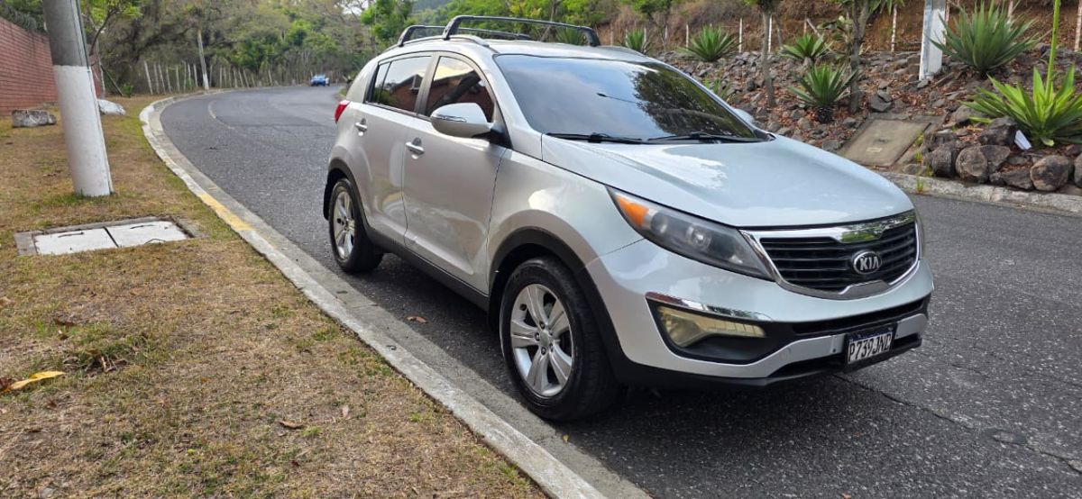 KIA SPORTAGE - 2013