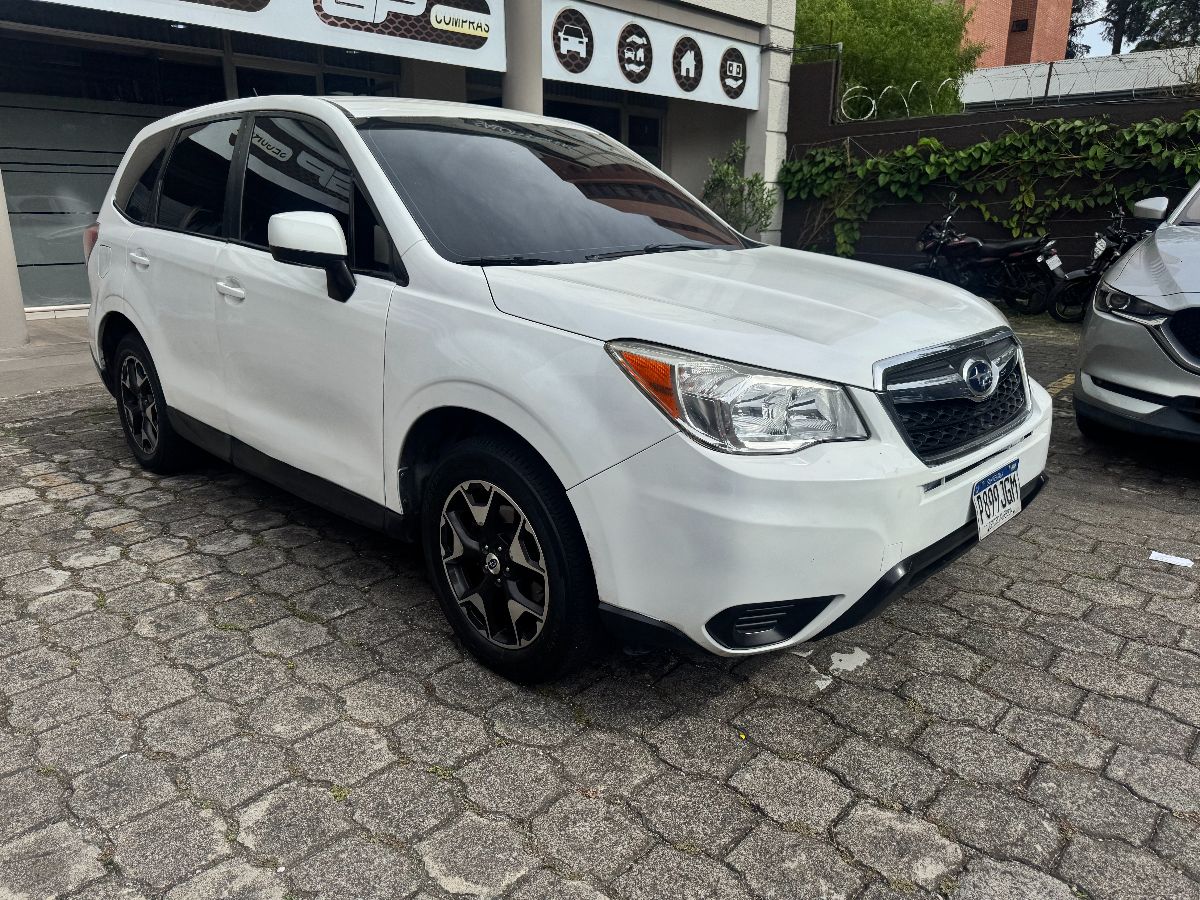 SUBARU FORESTER - 2015