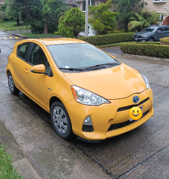 TOYOTA PRIUS - 2014