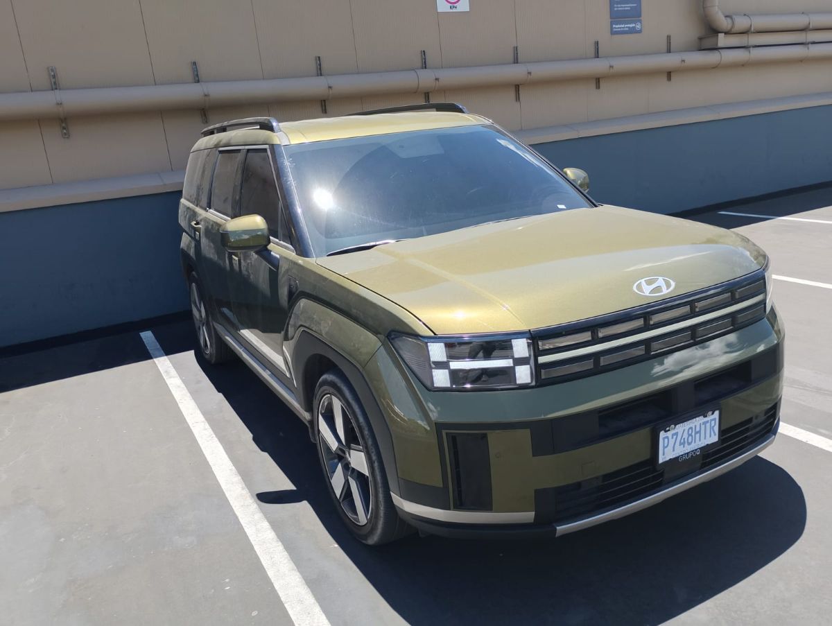 HYUNDAI SANTA FE - 2025