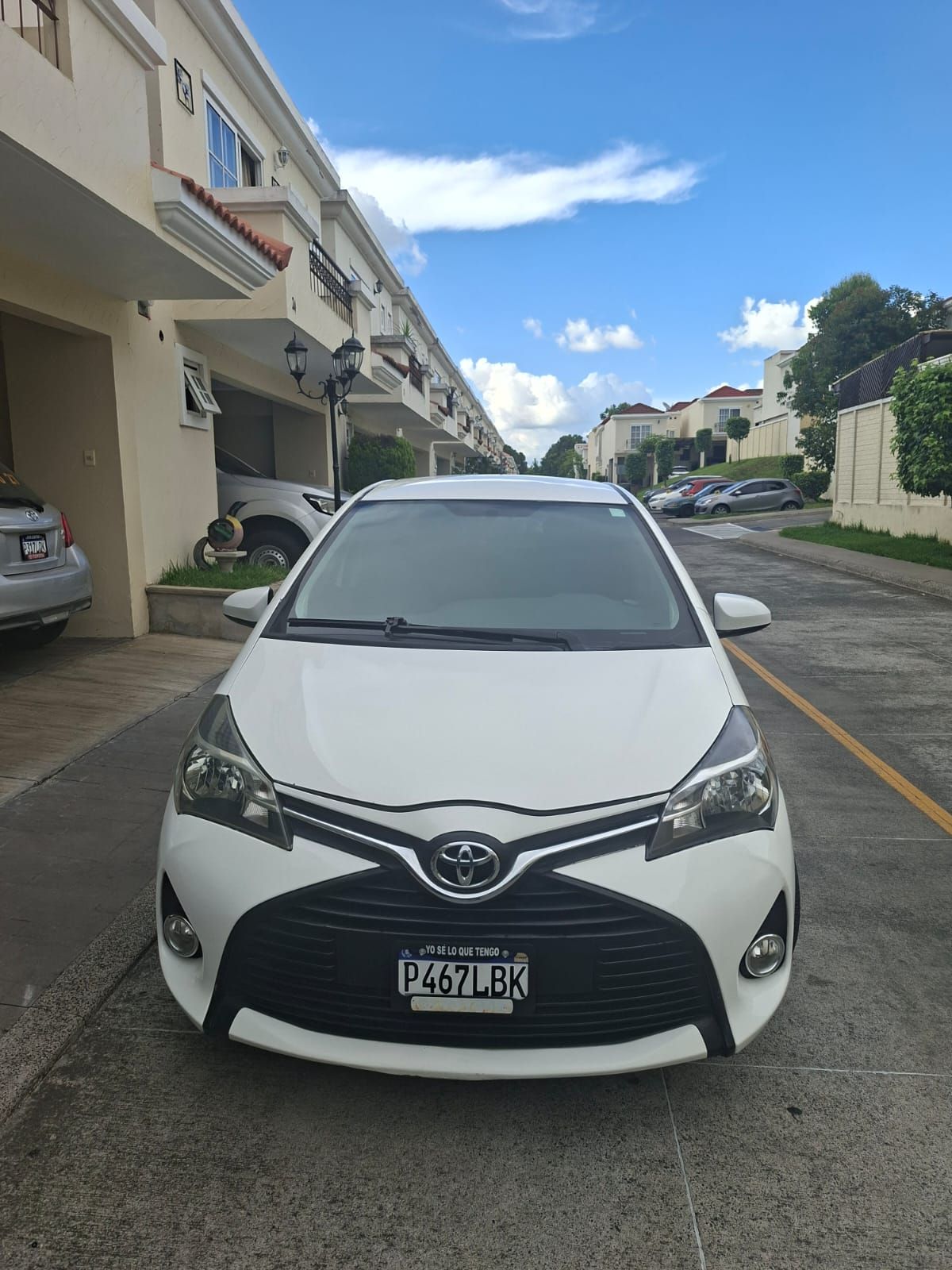TOYOTA YARIS - 2016