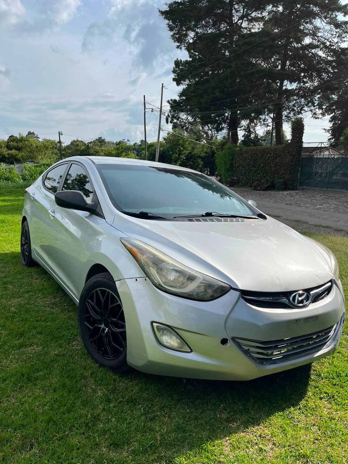 HYUNDAI ELANTRA - 2015