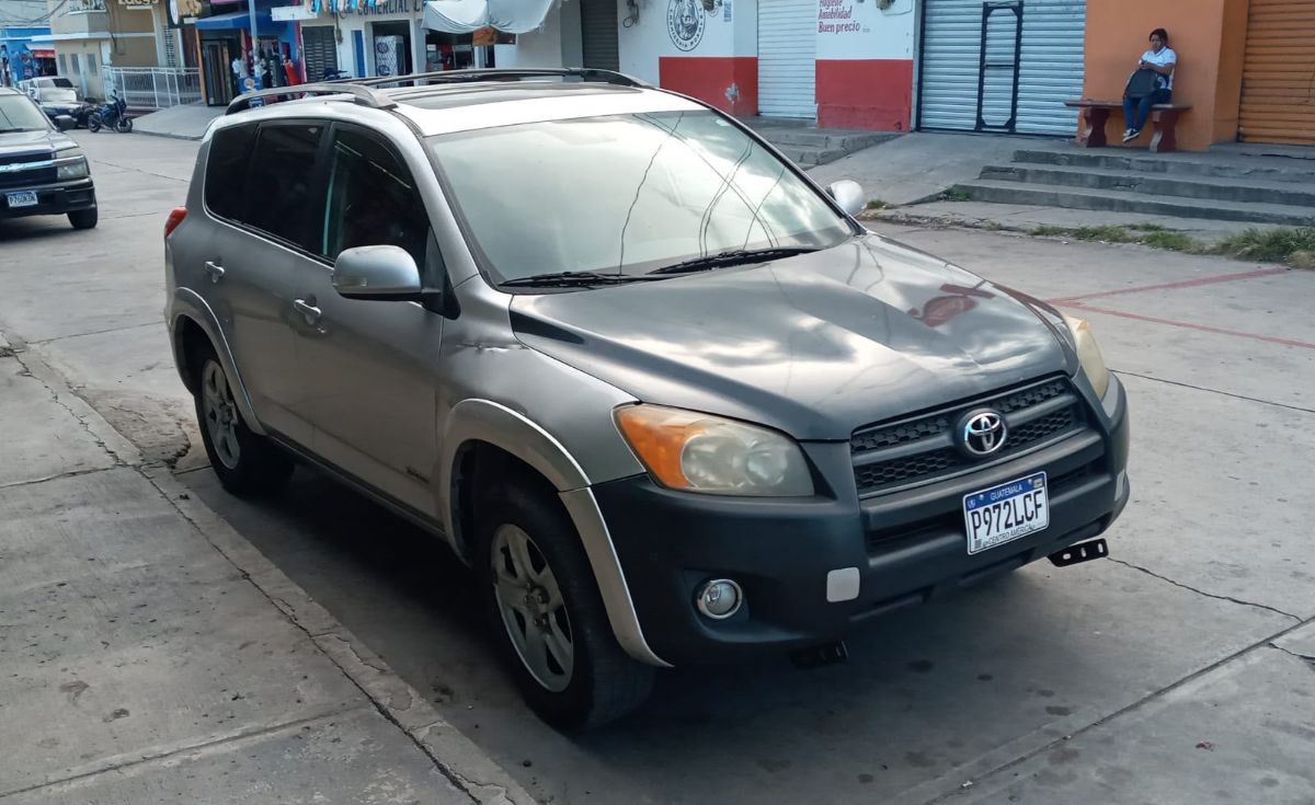 TOYOTA RAV-4 - 2012