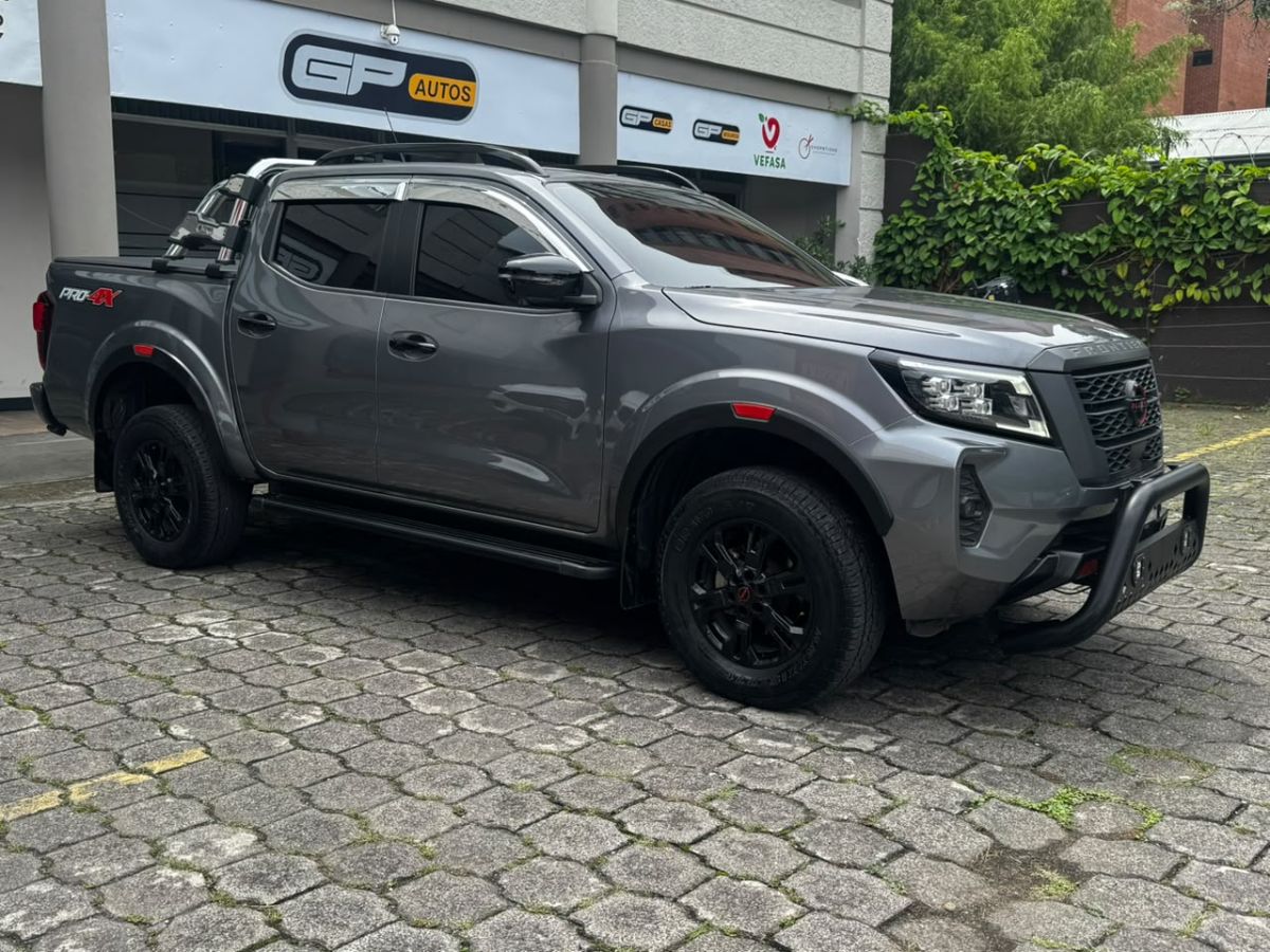 NISSAN FRONTIER - 2025